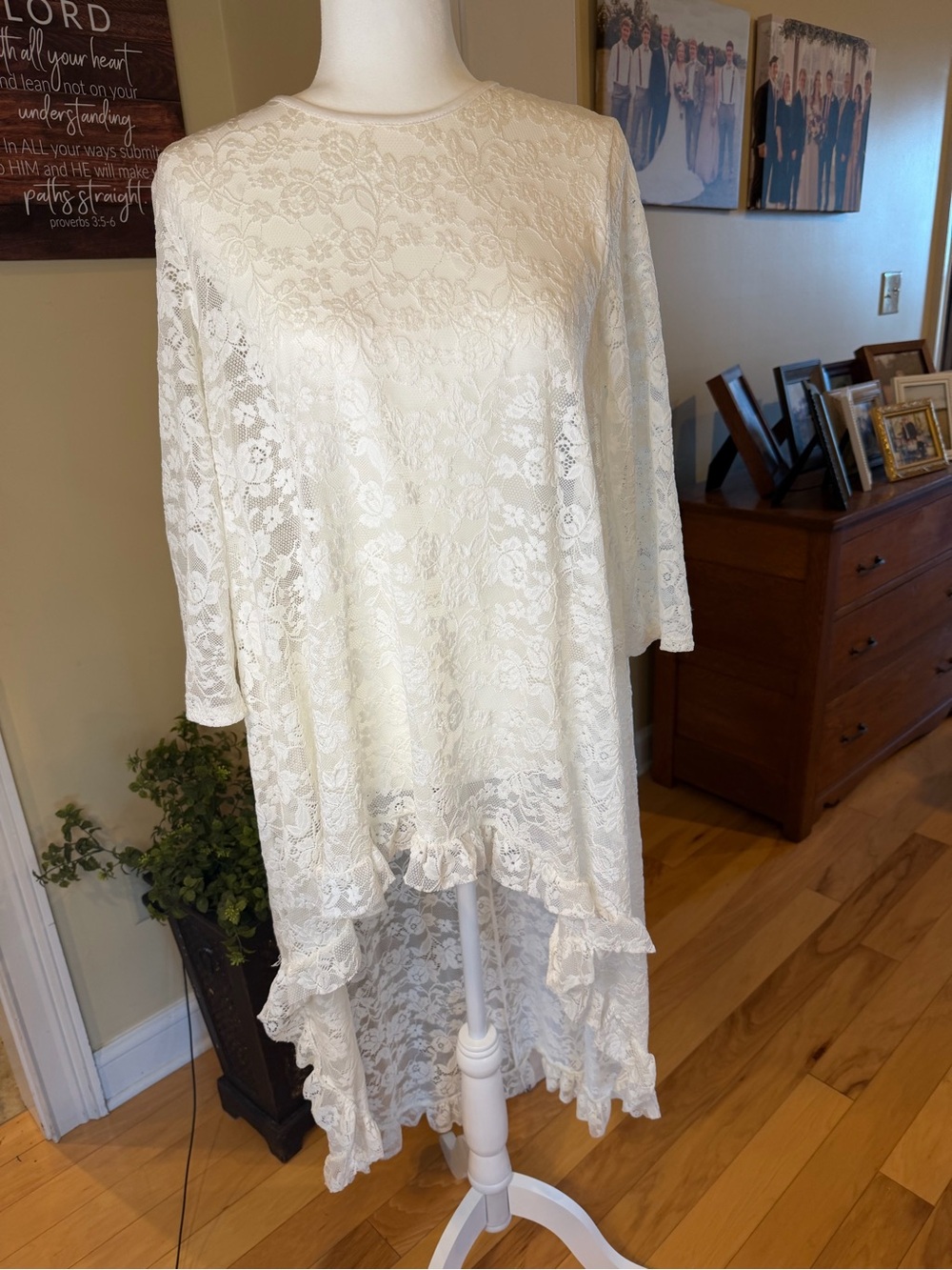 Ivory Lace Long Sleeve High Low Ruffle Hem Top Size L Boho Sheer